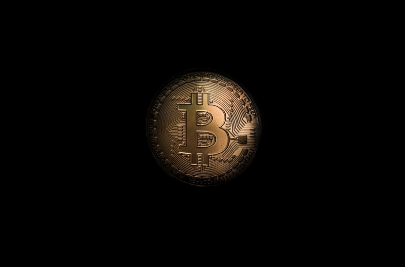稳定币交易零手续费!0意交易所官方App上线首日交易量突破500万美元